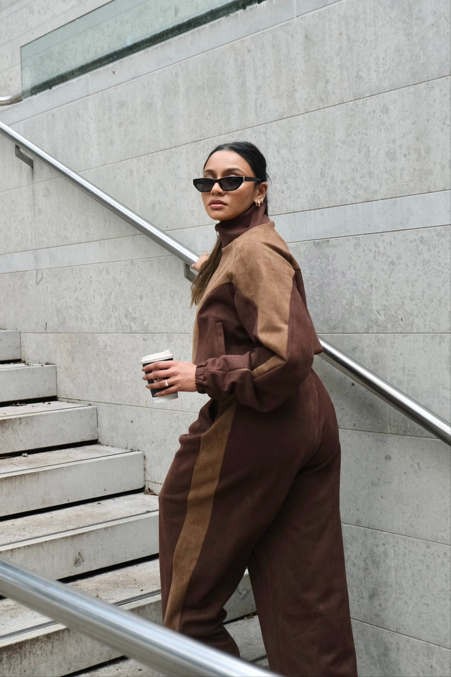 W25 Wide-Leg Sweatpants Mocha